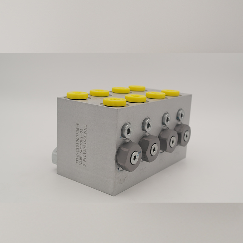 Hydraulic control reversing valve set