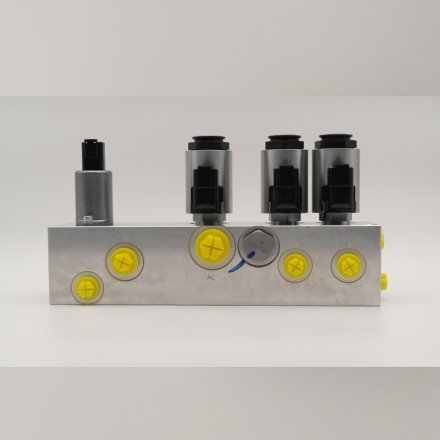 Four-in-one solenoid valve