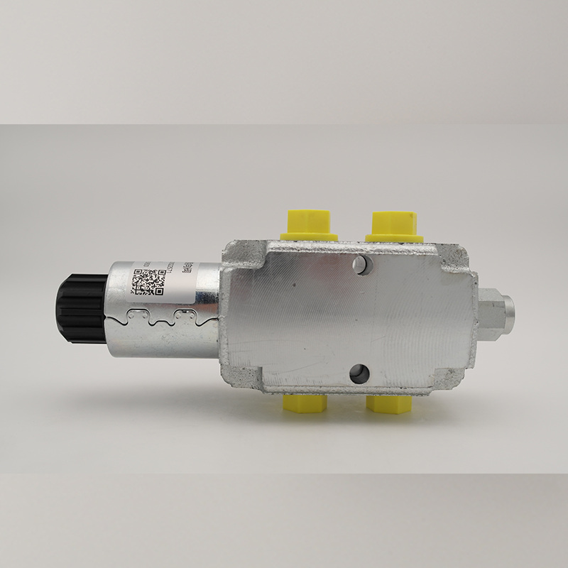 Electromagnetic reversing valve type B